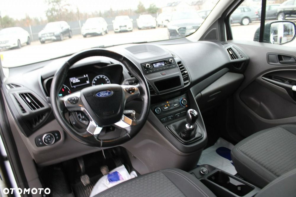 Ford Transit Connect - 17