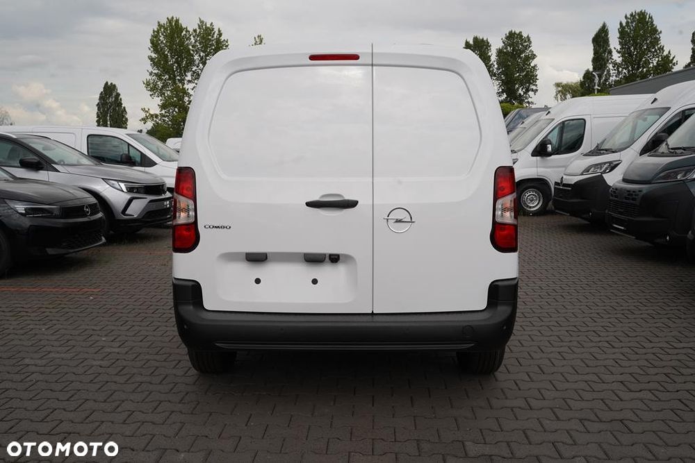 Opel Combo Cargo 1.5 BlueHDi L2 EAT8 - 7