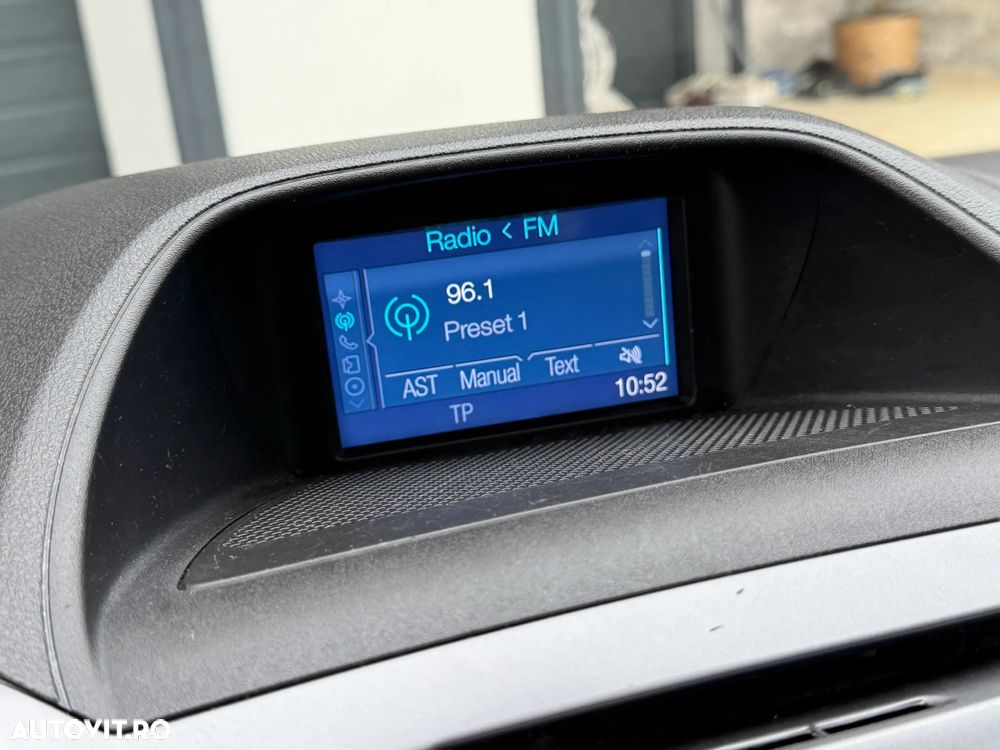 Ford TRANSIT CUSTOM L1H1 VAN - 22