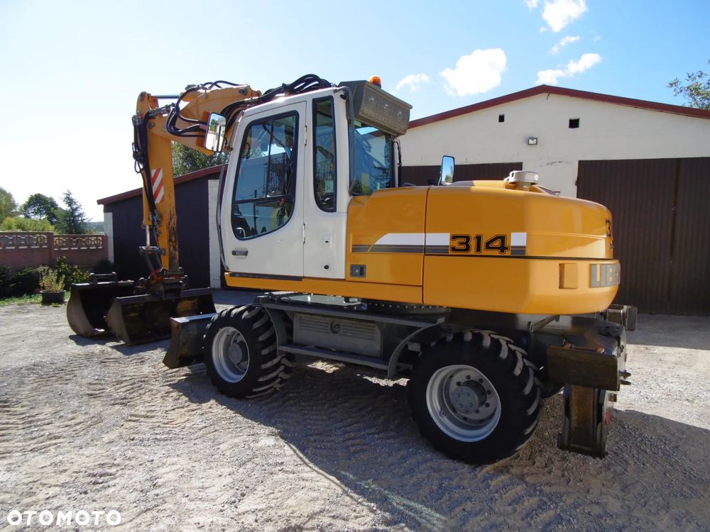 Liebherr A 314 - 2