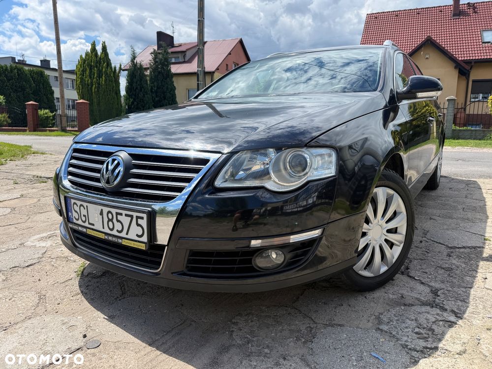 Volkswagen Passat 2.0 TDI Individual Chrom dunkel - 1
