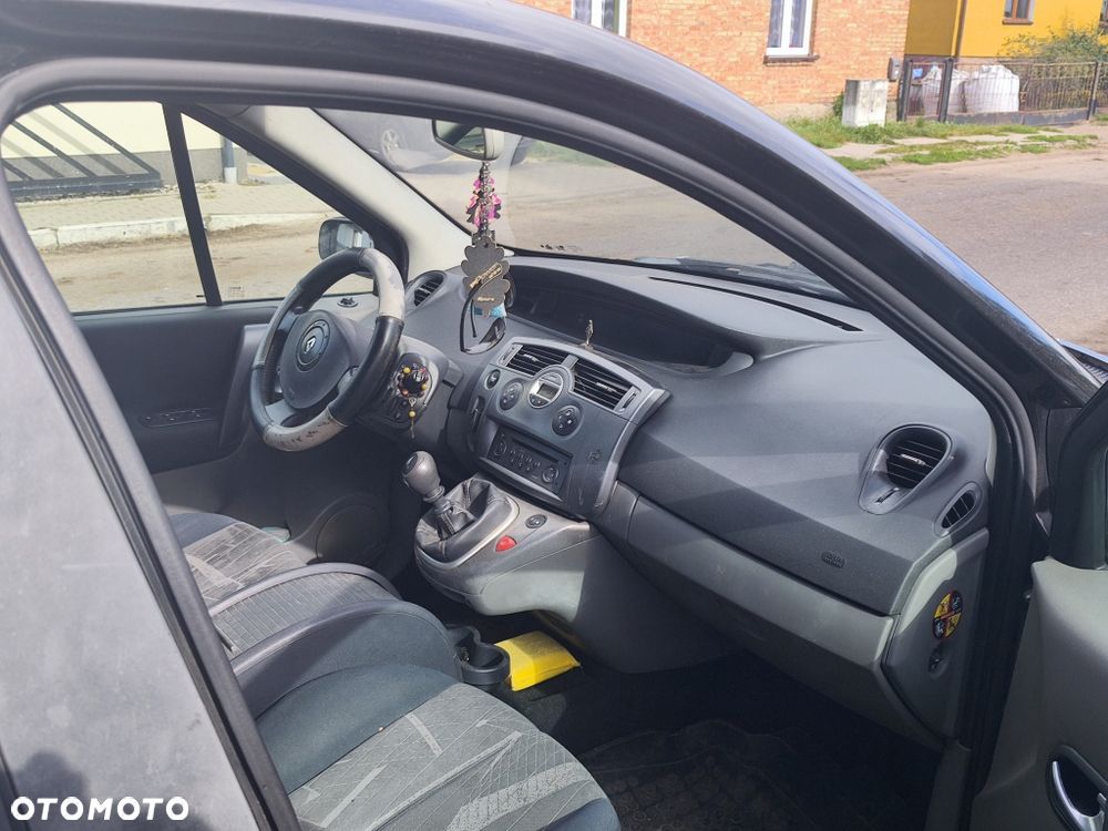 Renault Grand Scenic - 5