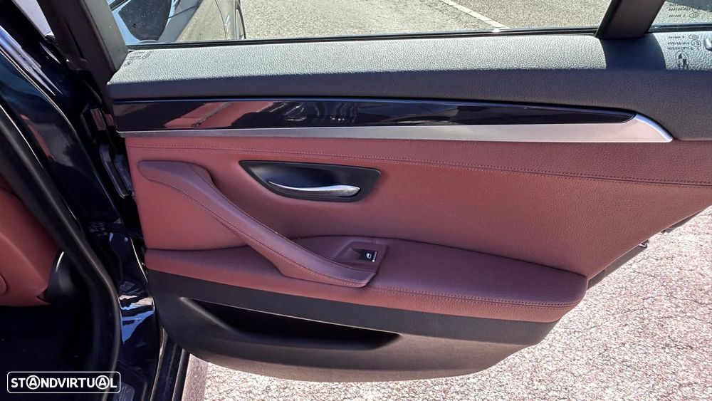 BMW 520 d Pack M Auto - 11