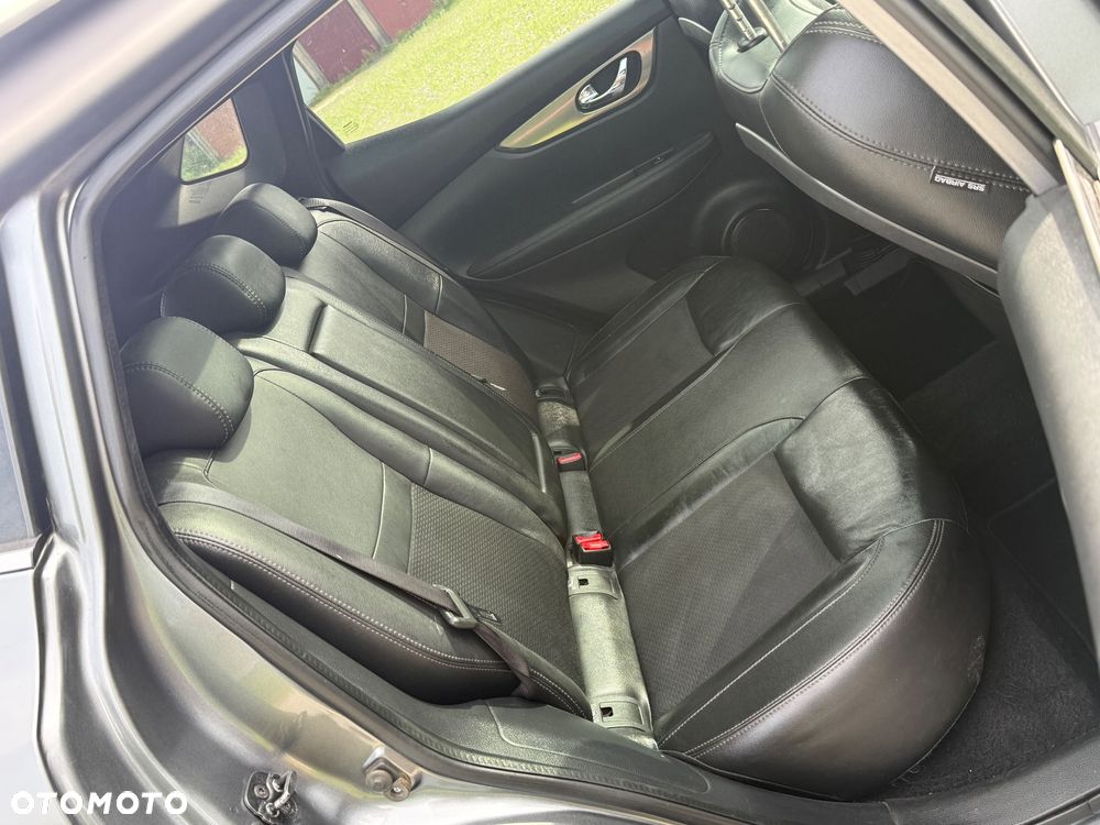 Nissan Qashqai 1.6 DCi Tekna - 24