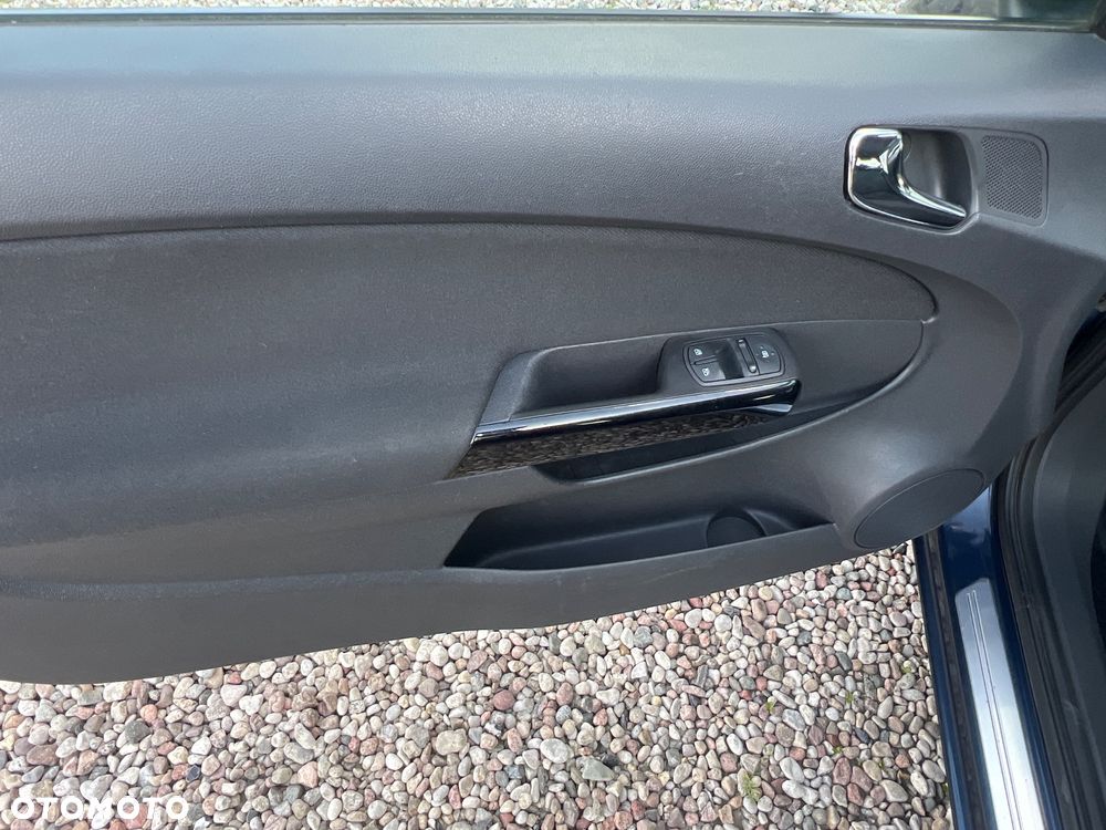 Opel Corsa 1.4 16V 111 - 11