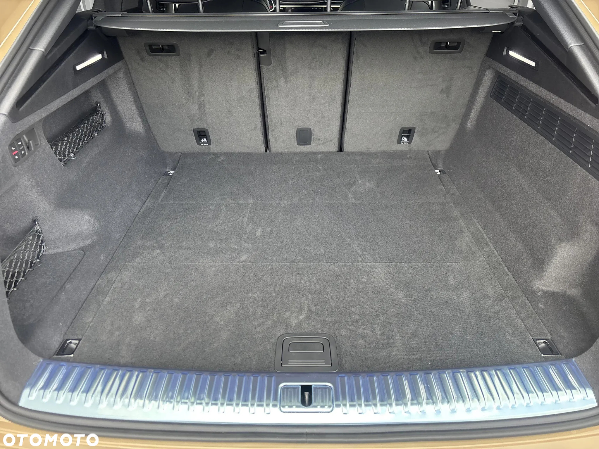 Audi Q8 - 16