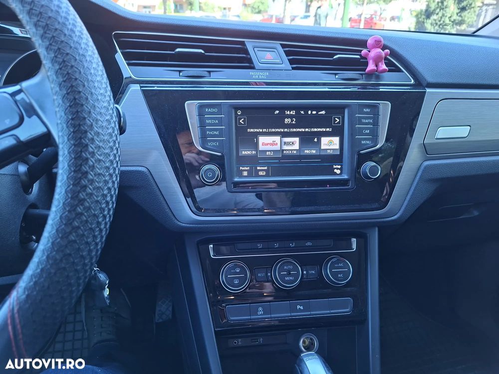 Volkswagen Touran 2.0 TDI EVO DSG Comfortline - 12