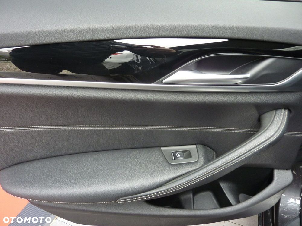 BMW Seria 5 - 36
