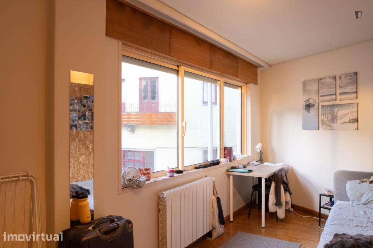 Quarto - localizado em Cedofeita Porto - Grande imagem: 2/14