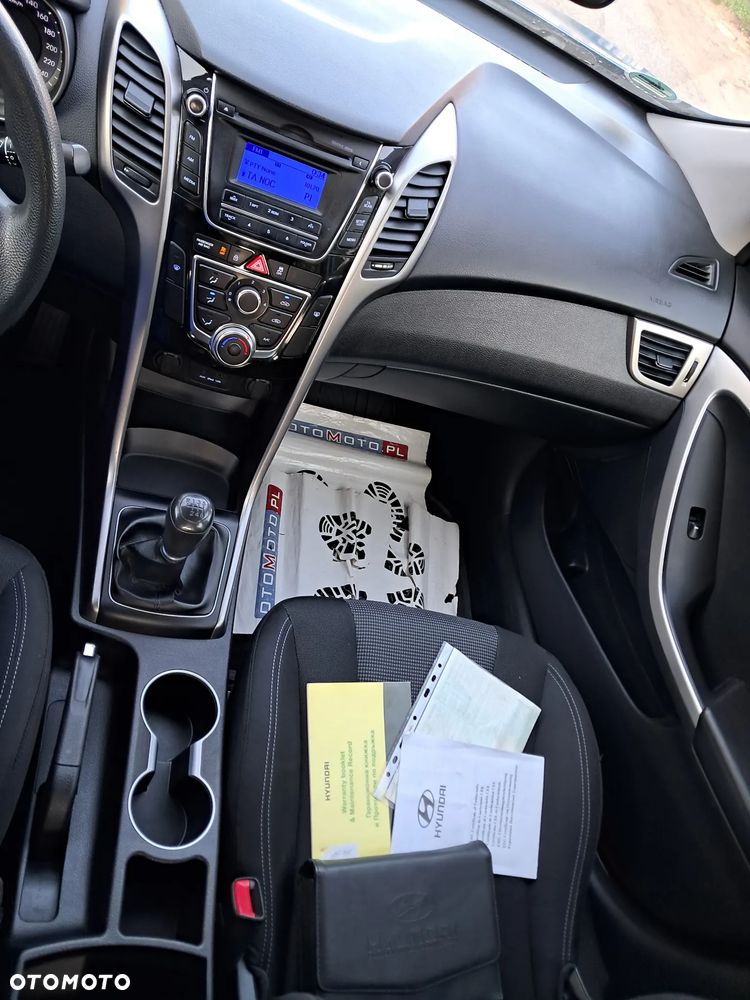 Hyundai i30 1.6 CRDI Trend - 13