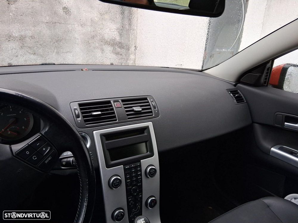 Volvo C30 1.6 D Drive Momentum - 19