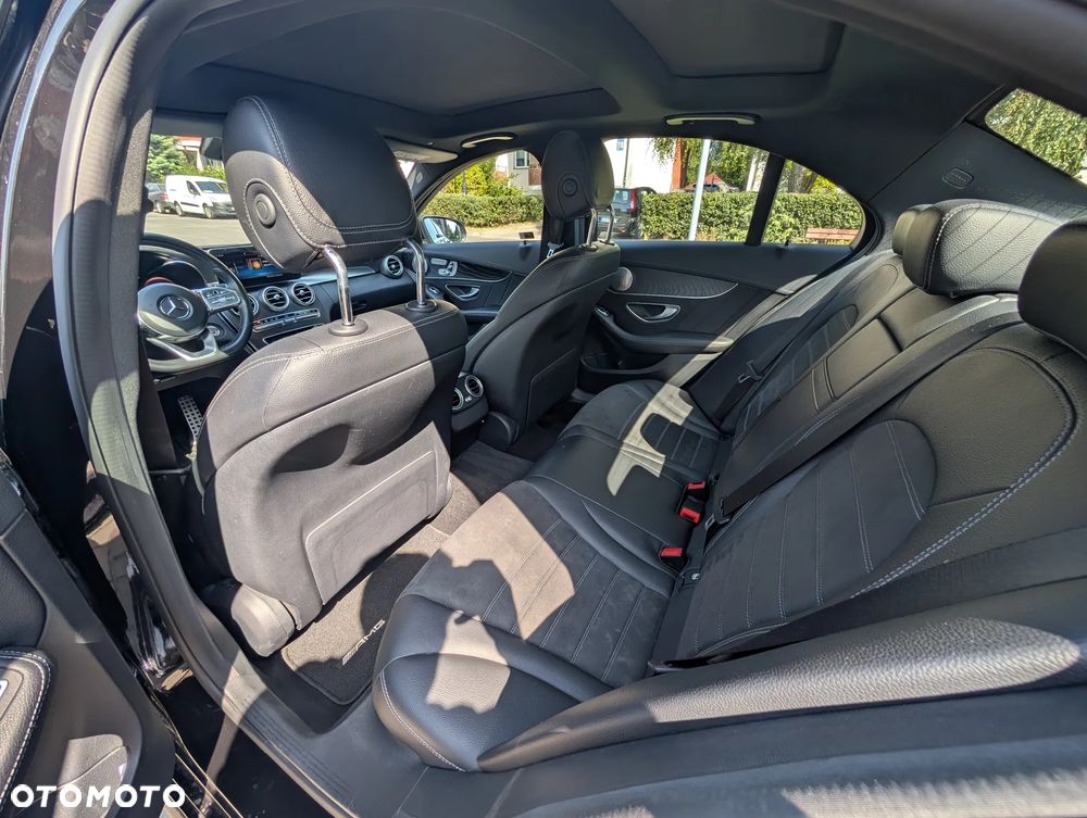 Mercedes-Benz Klasa C 200 4-Matic 9G-TRONIC - 29
