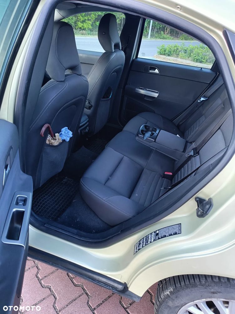 Volvo S40 1.8 - 16