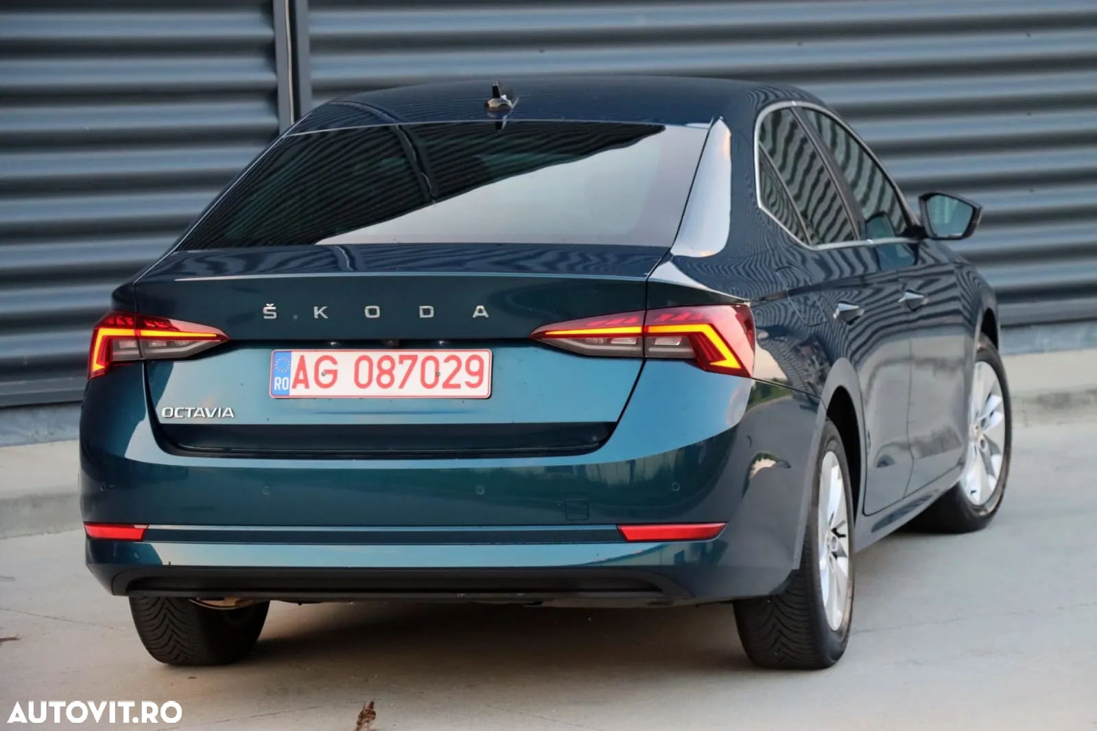 Skoda Octavia 2.0 TDI 150 CP DSG Sportline - 11