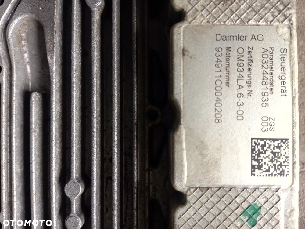 KOMPUTER STEROWNIK SILNIKA ECU MCM  MERCEDES EURO 6 - 1
