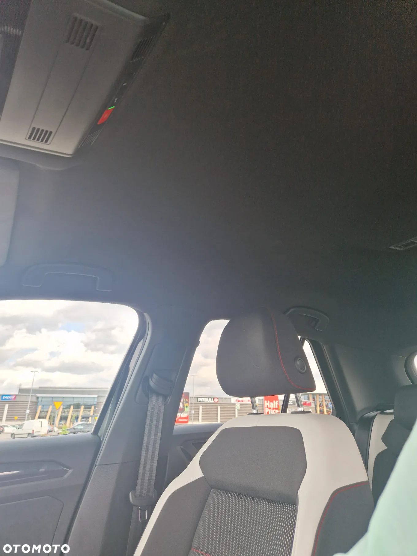 Volkswagen T-Roc 1.5 TSI ACT OPF DSG Sport - 32