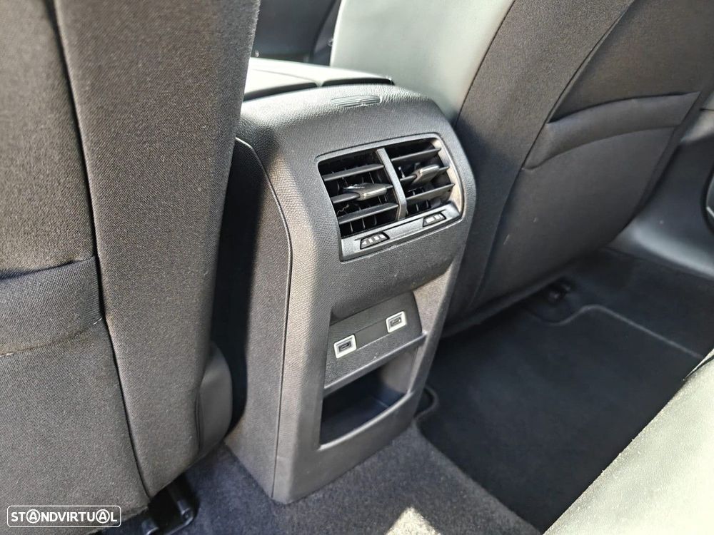 Peugeot 308 SW 1.2 PureTech Allure Full LED EAT8 - 20