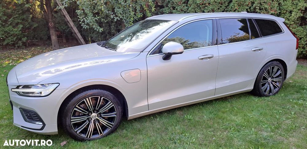 Volvo V60 T6 AWD Twin Engine Geartronic Momentum Pro - 3