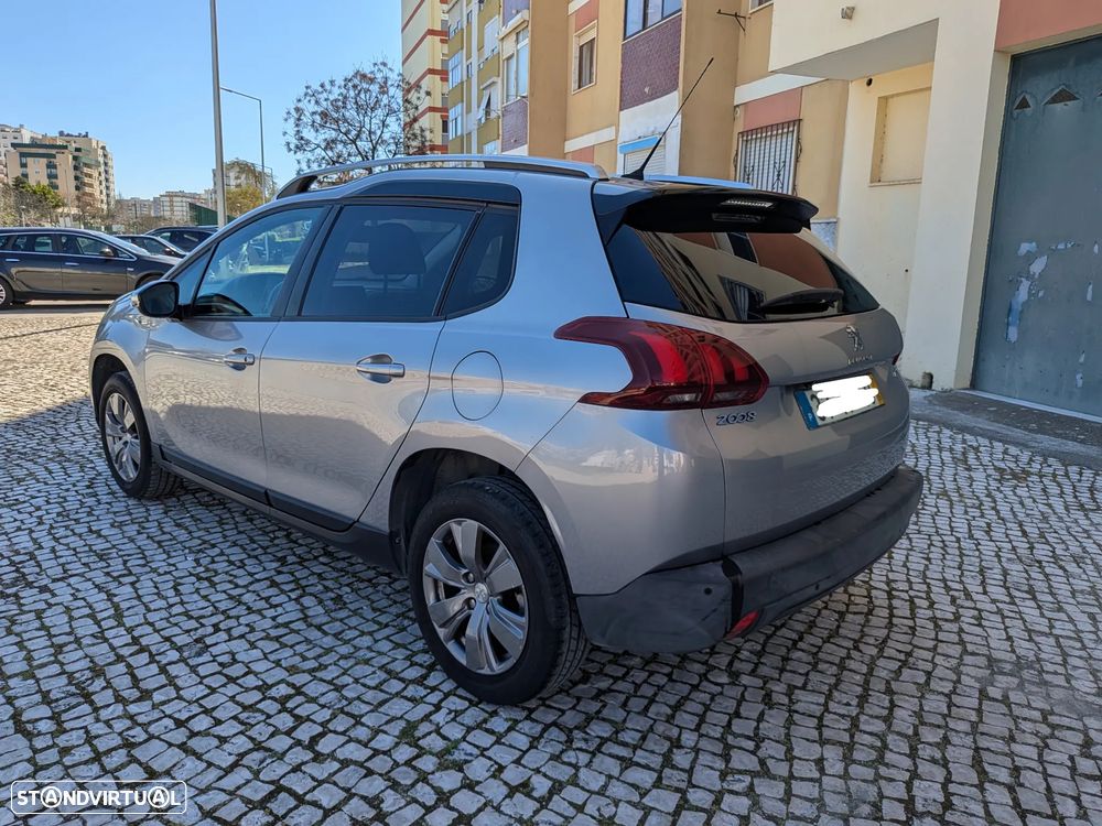 Peugeot 2008 1.2 PureTech Style - 17