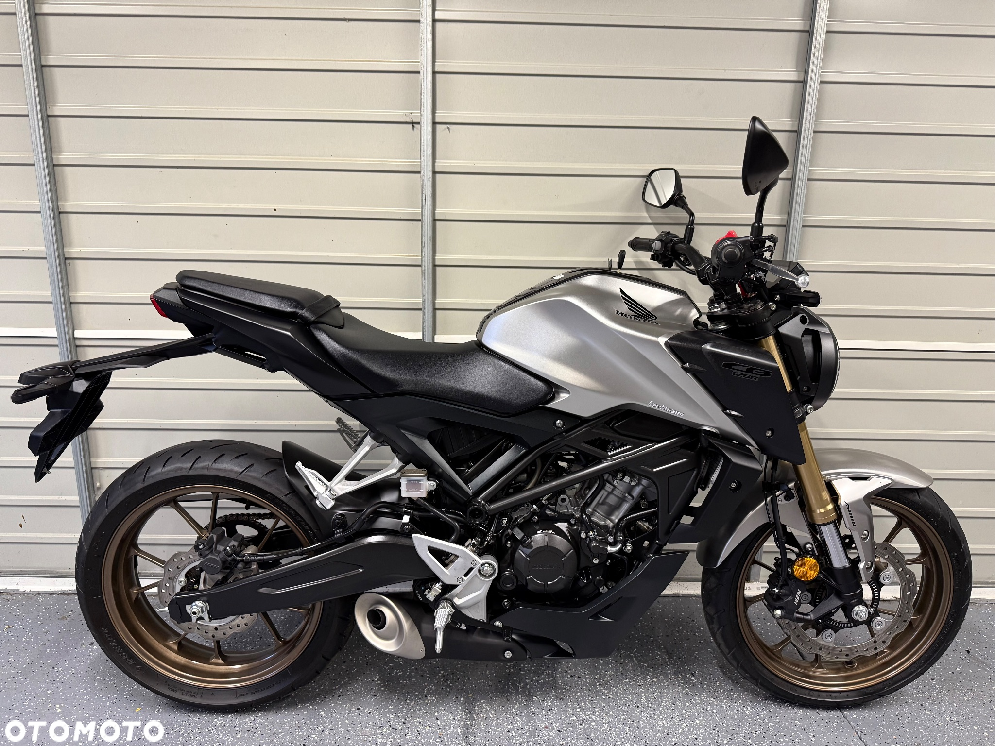 Honda CB - 2