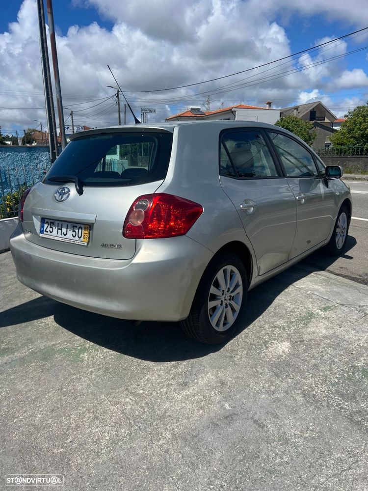 Toyota Auris 1.4 D-4D AC - 5