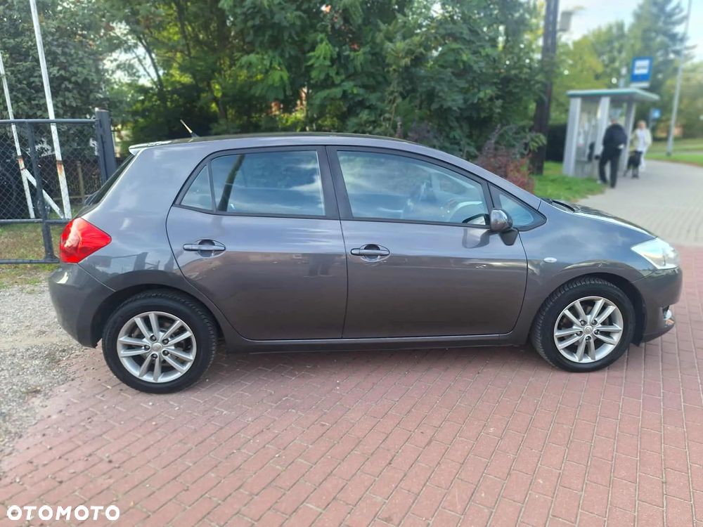 Toyota Auris 1.6 2010 - 6
