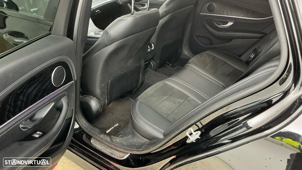 Mercedes-Benz E 300 de 9G-TRONIC AMG Line - 7