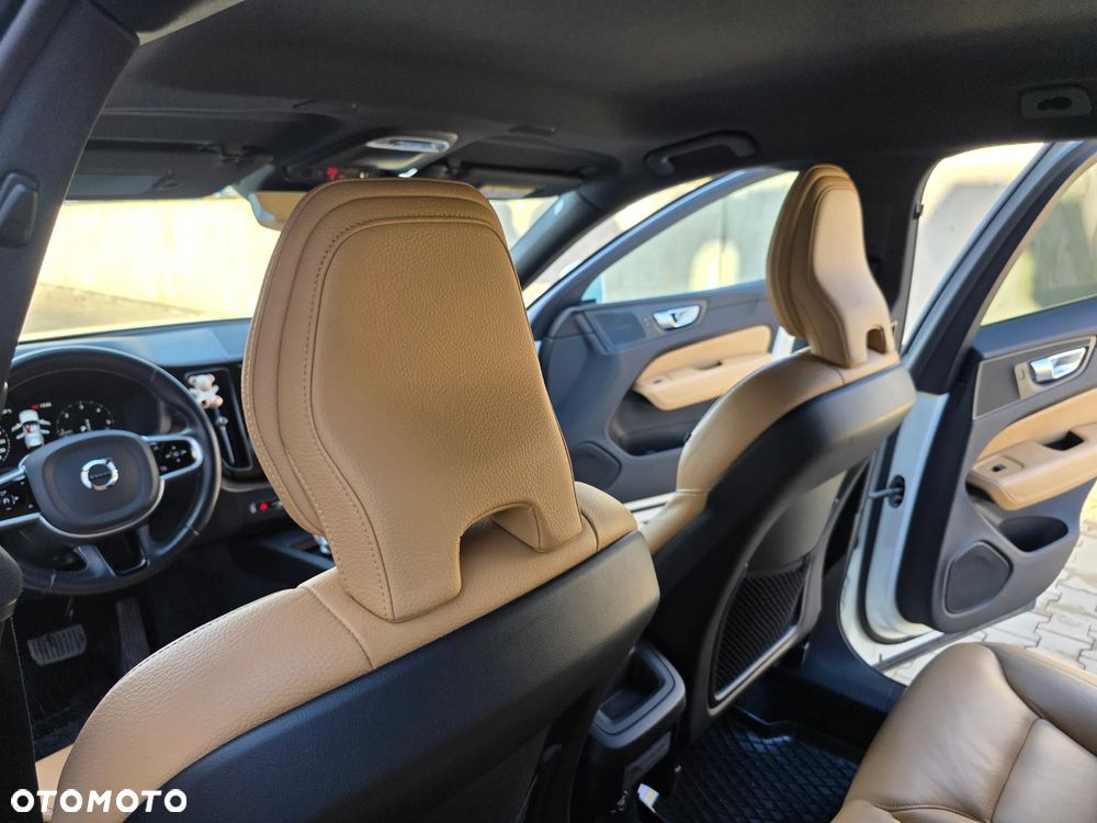 Volvo XC 60 ver-b4-d-awd-inscription - 39