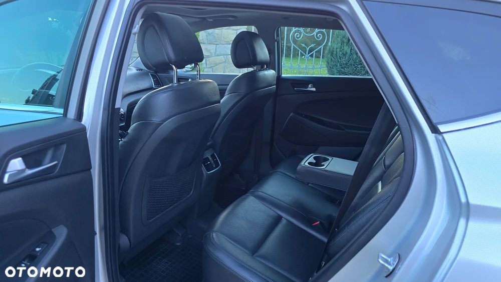 Hyundai Tucson 1.7 CRDI BlueDrive Premium 2WD DCT - 11