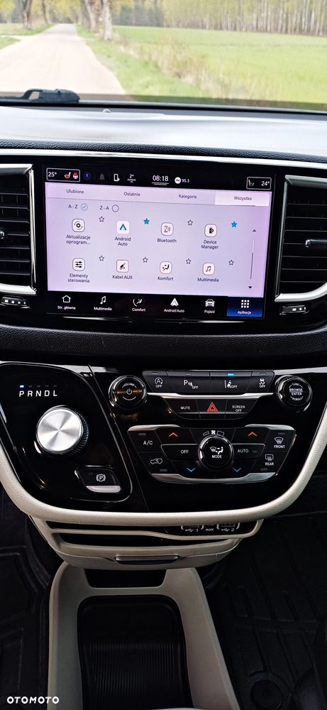 Chrysler Pacifica - 18