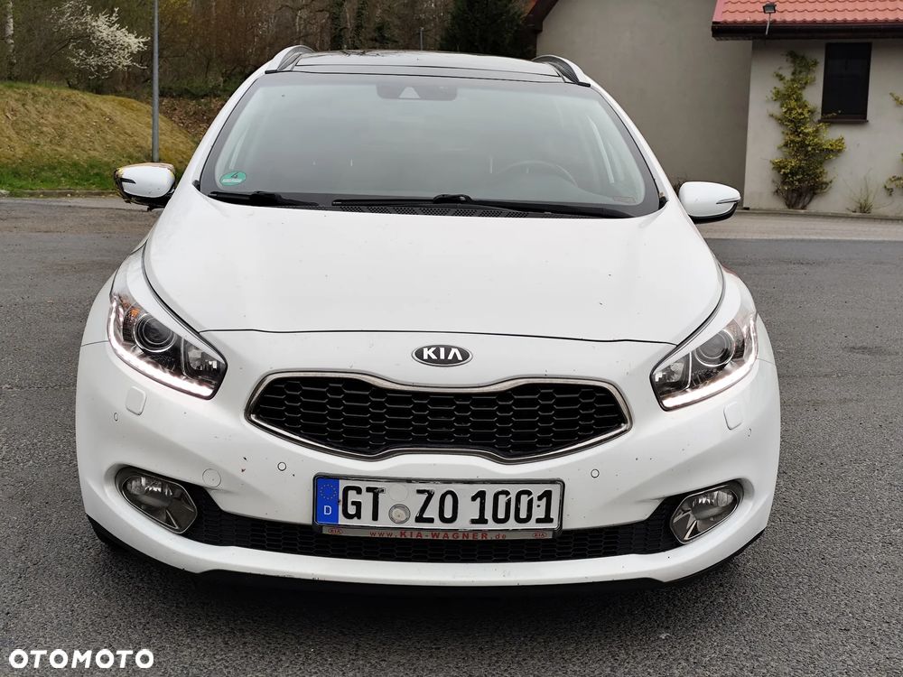 Kia Ceed 1.6 CRDi 128 ISG Dream Team Edition - 40