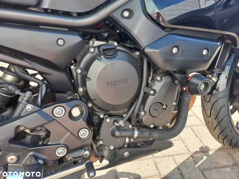 Yamaha XJ - 9