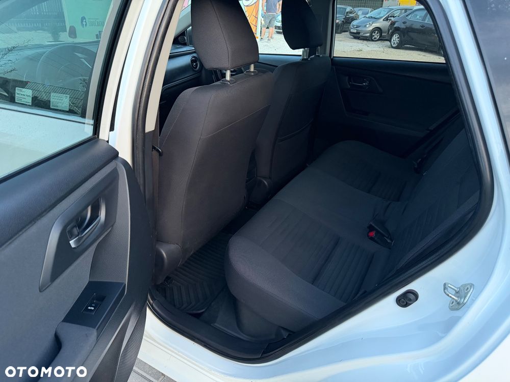 Toyota Auris 1.8 HSD Luna - 23