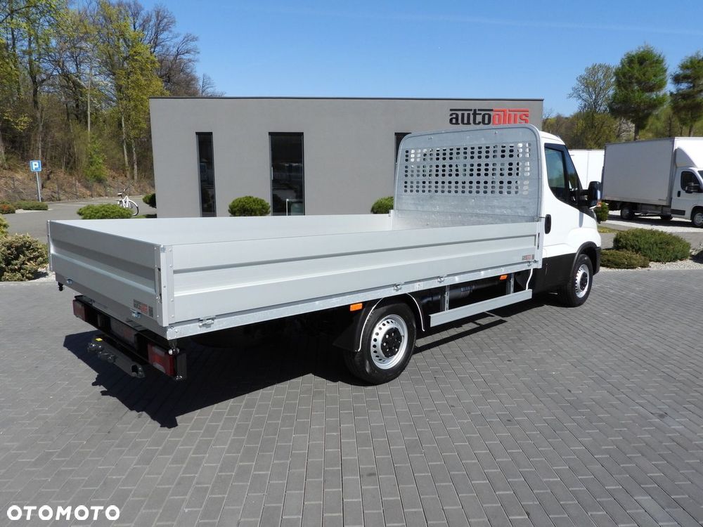 Iveco DAILY 35S16 SKRZYNIA 8 PALET TEMPOMAT LEDY AUTOMAT HI-MATIC KLIMATYZACJA  160KM - 4
