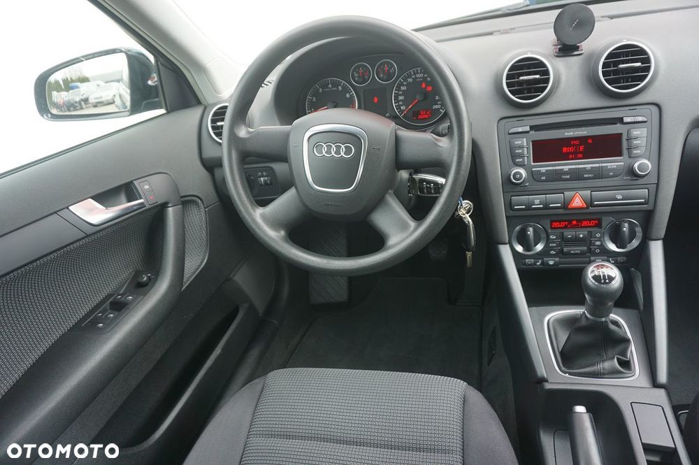 Audi A3 Sportback - 13