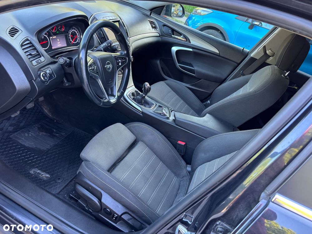 Opel Insignia - 11