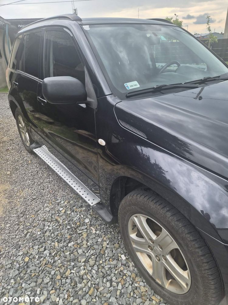 Suzuki Grand Vitara 2.0 De Luxe - 12