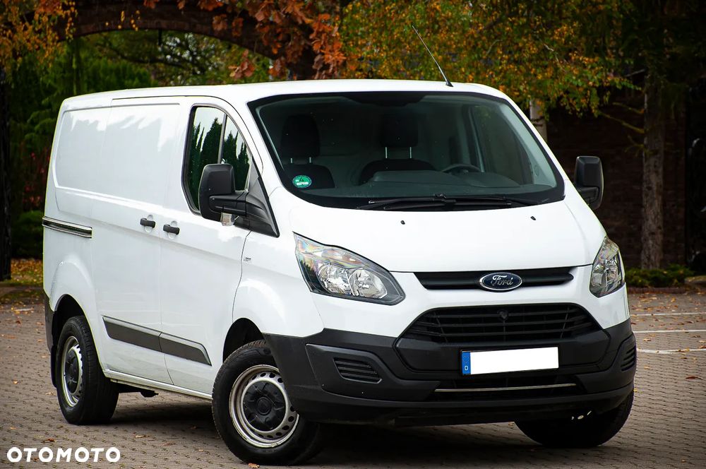 Ford TRANSIT CUSTOM - 12