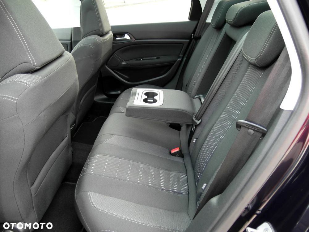 Peugeot 308 BlueHDi 150 EAT6 Stop & Start Allure - 25