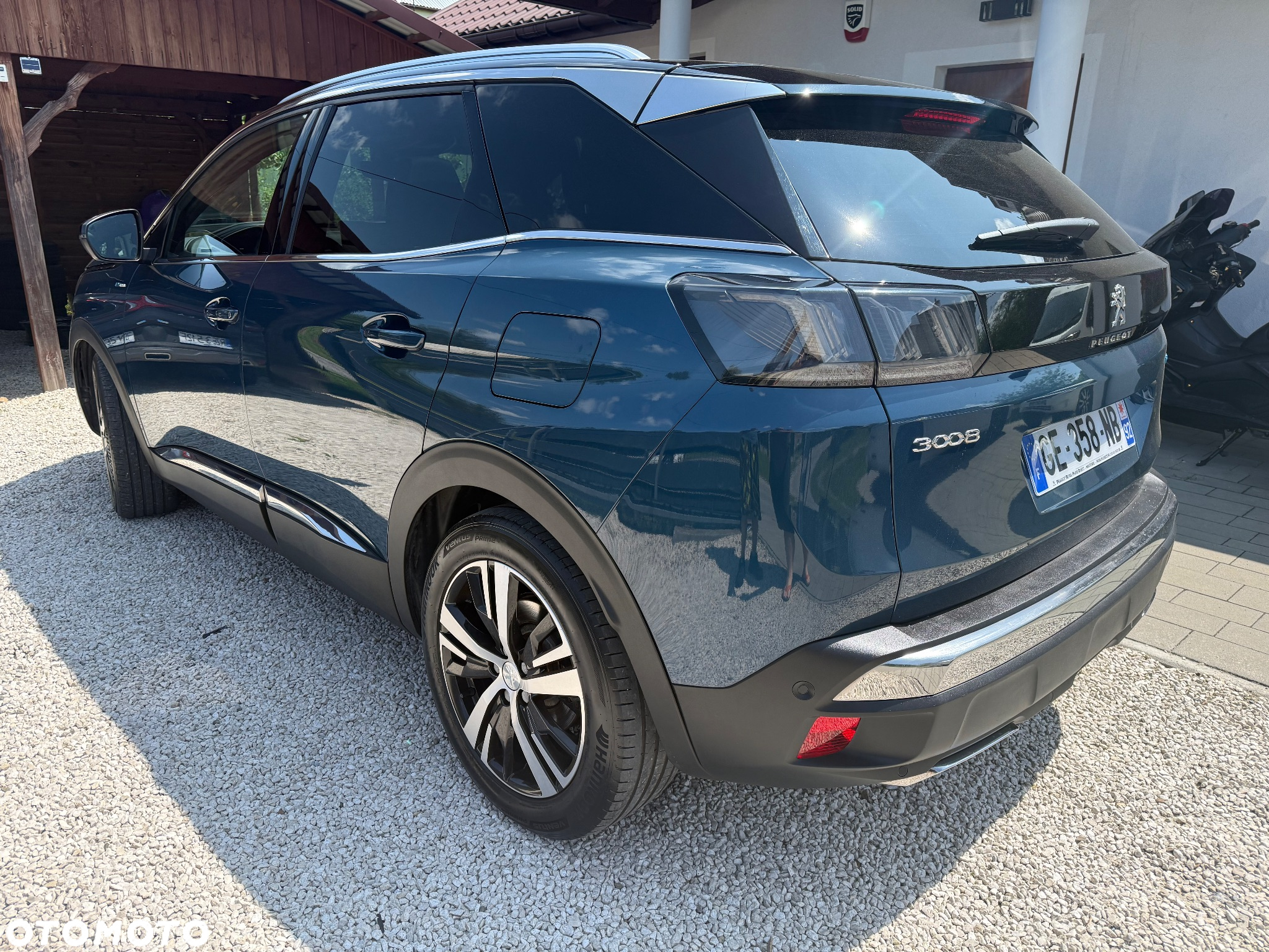 Peugeot 3008 Plug-In Hybrid 225 e-EAT8 GT - 6