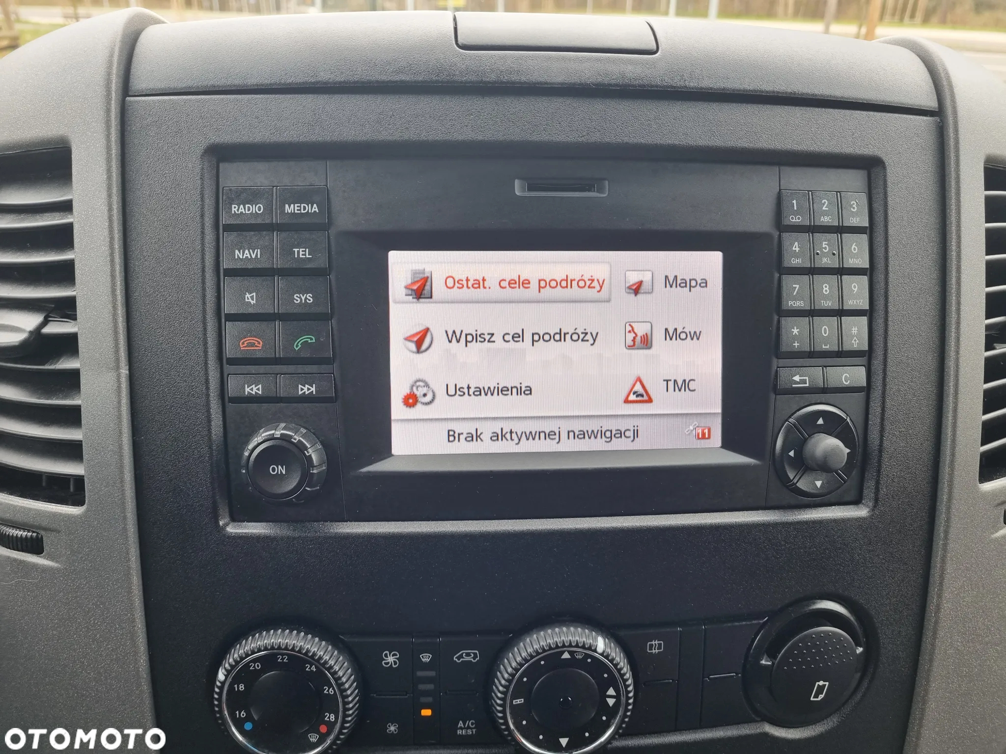 Volkswagen Crafter - 23