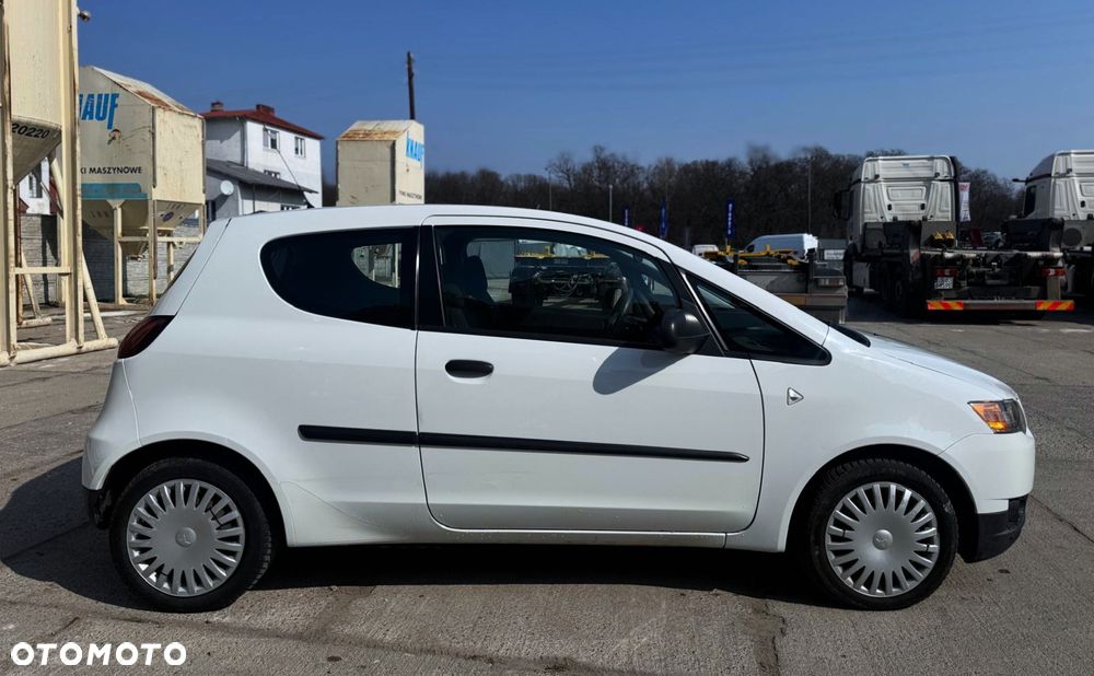 Mitsubishi Colt - 17