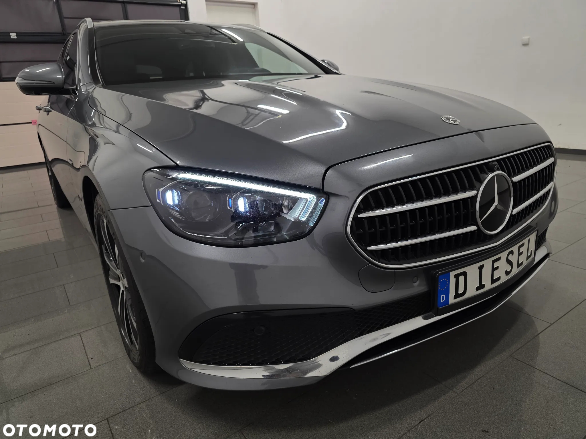 Mercedes-Benz Klasa E 300 d T 9G-TRONIC Exclusive - 31