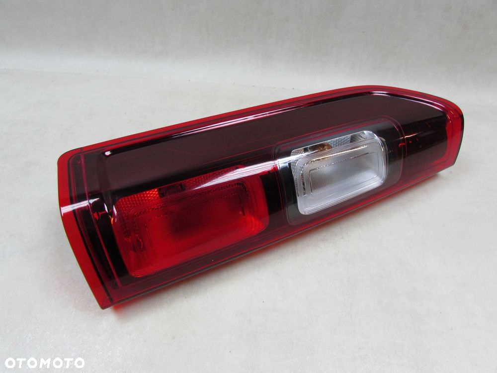 RENAULT TRAFIC III VIVARO II TALENTO 14-21 LAMPA TYL LEWA EUROPA 265556737 - 6