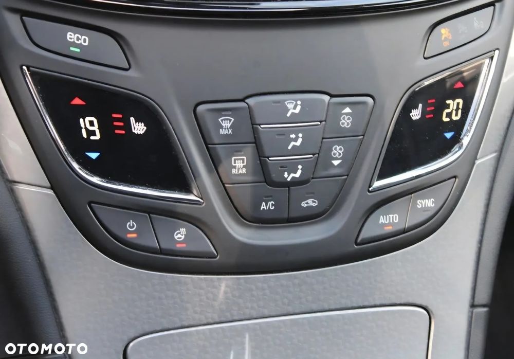 Opel Insignia - 17