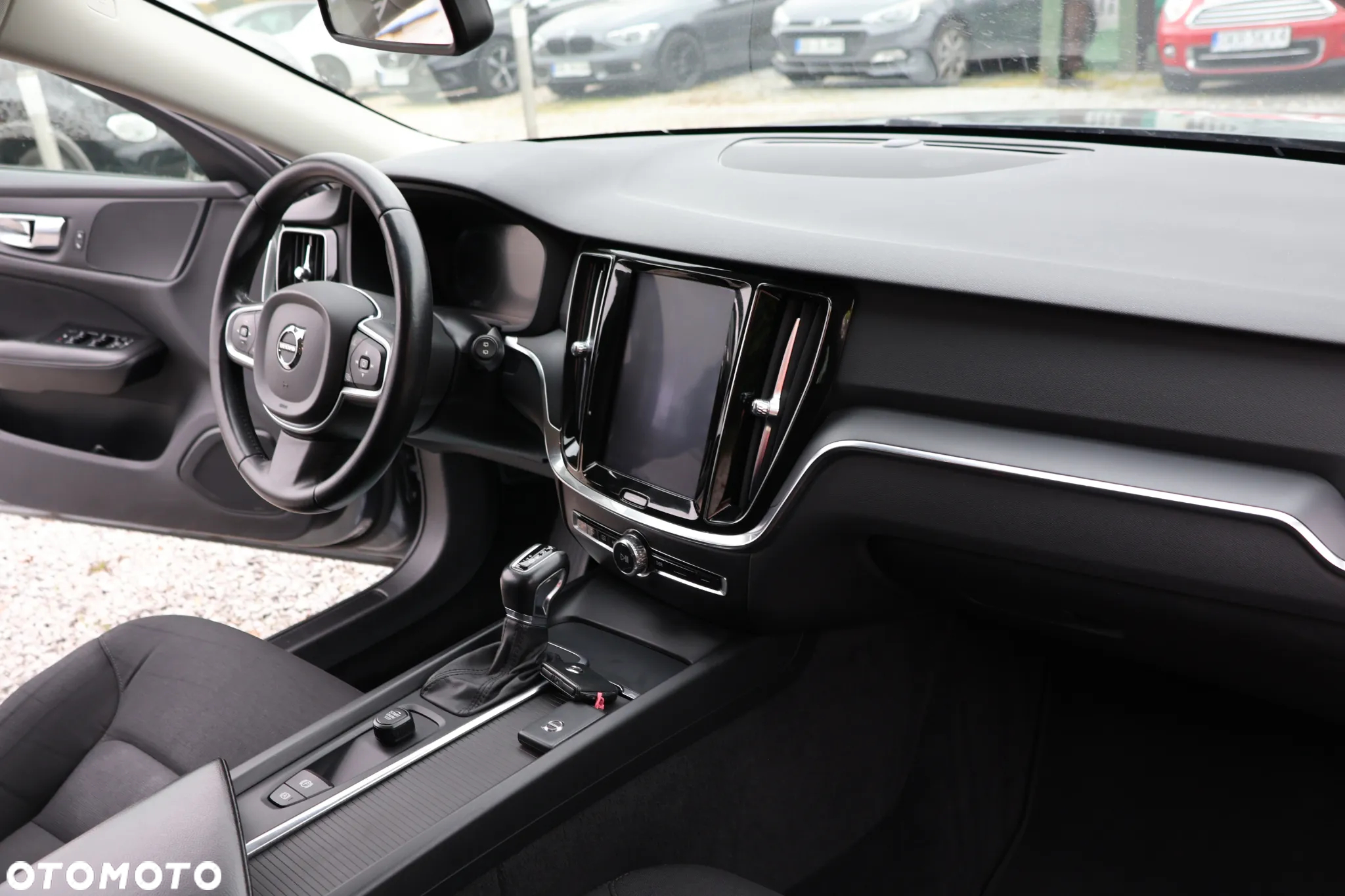Volvo V60 D3 Momentum Pro - 10