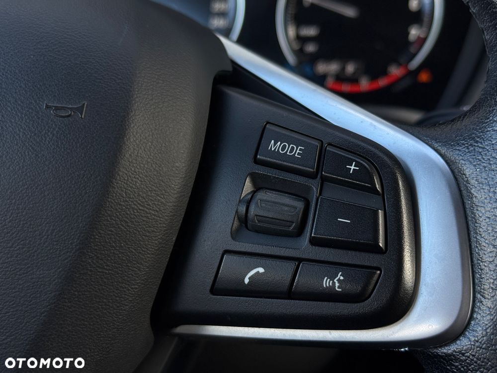 BMW X1 sDrive18i Advantage - 22