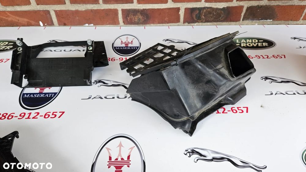 Jaguar XJ 351 2010-2019 Mocowanie komputera Obudowa sterownika silnika Osłona nagrzewnicy - 4