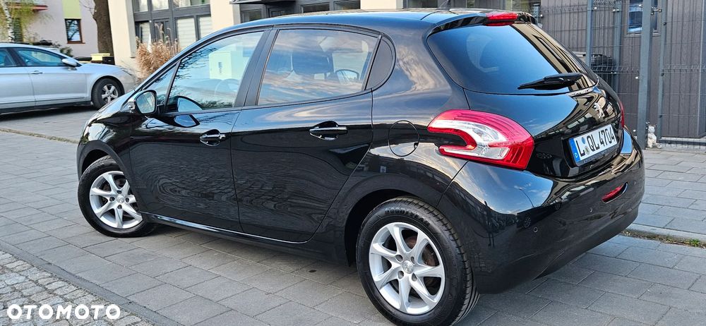 Peugeot 208 82 VTI Style - 4