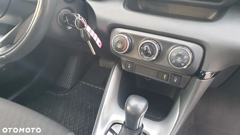 Toyota Yaris 1.5 Comfort CVT - 14